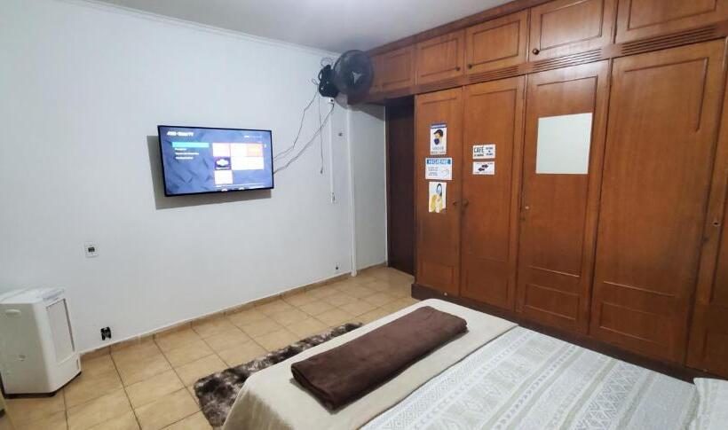 Quarto Estandar, Hostel Bauru