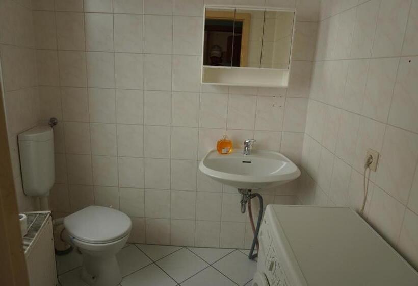 Номер Стандарт Четырехместный Совместный Санузел, Hostel Vorharz Aschersleben