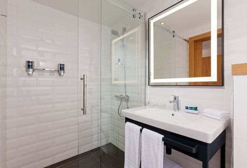 Classic Room, Four Points By Sheraton Warsaw Mokotow