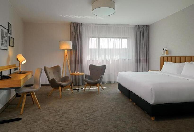 Executive Room King Size Bed, Four Points By Sheraton Warsaw Mokotow