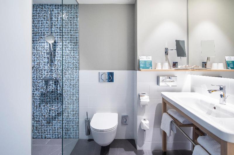 غرفة قياسية سرير ملكى, Holiday Inn Gdansk   City Centre, An Ihg