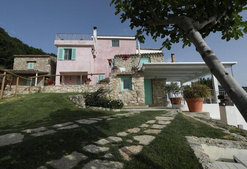 سوییت, Borgo Rosso Di Sera Resort
