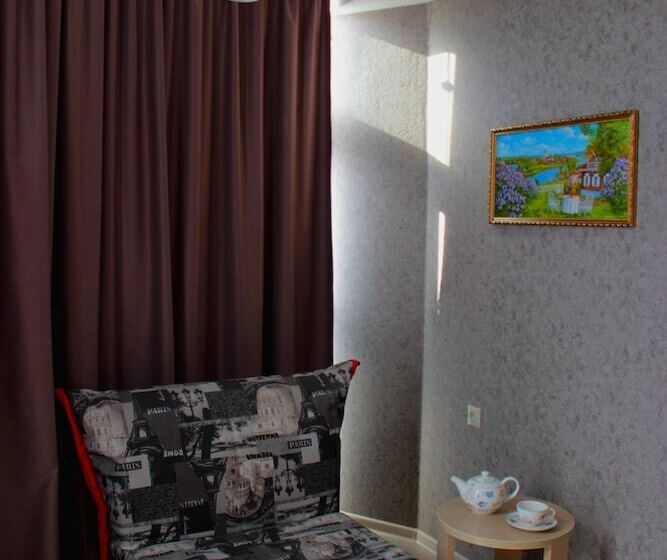 Quarto Familiar, Estet