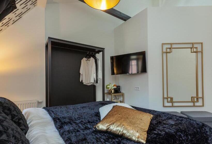 اتاق لوکس, Golden Prague Rooms