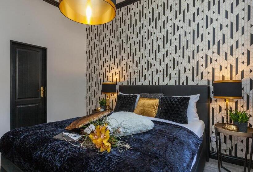اتاق سوپریور با بالکن, Golden Prague Rooms