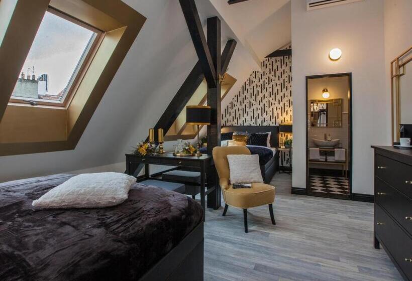 اتاق سوپریور خانوادگی, Golden Prague Rooms