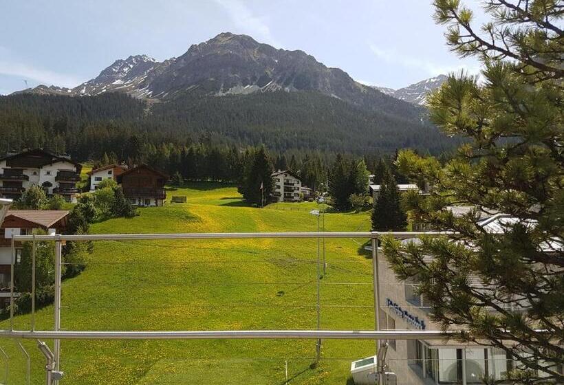 اتاق پنت هاوس, Lenzerhorn