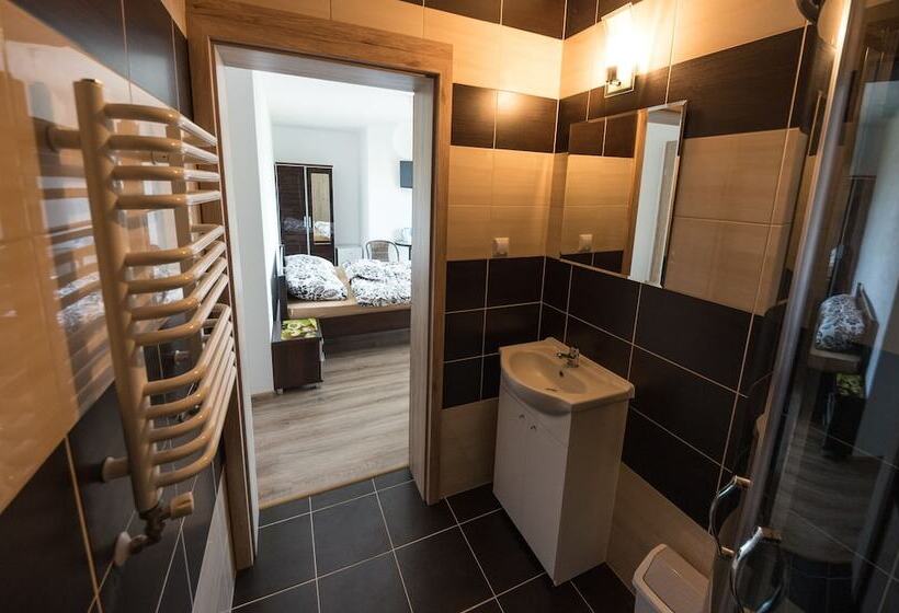 اتاق استاندارد با بالکن, Vipabo Solnespa   Sauna, Grota Solna, łaźnia Parowa