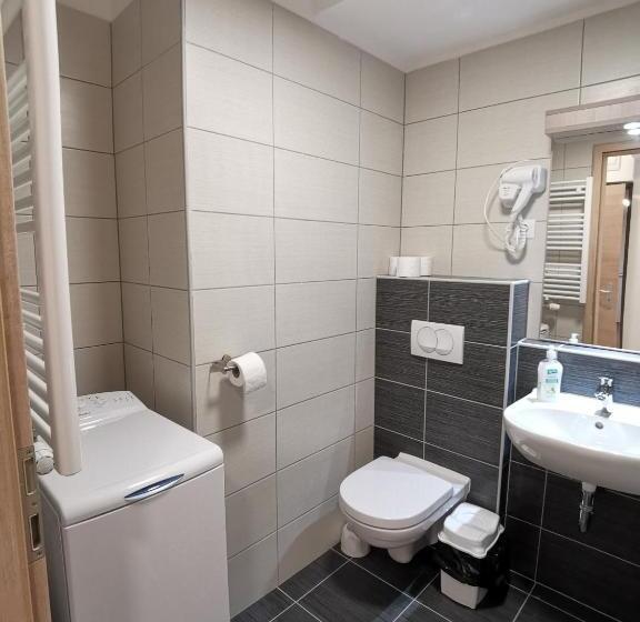 Estúdio Familiar, Corvin Holiday Apartments
