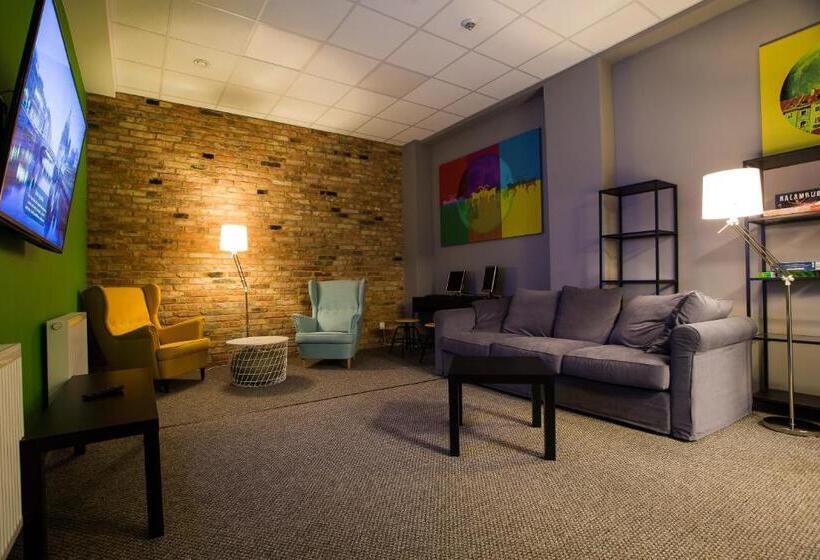 Четырехместный Номер Стандарт, Moon Hostel Poznań