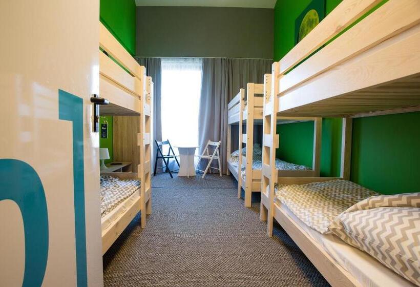 Пятиместный Стандартный Номер, Moon Hostel Poznań