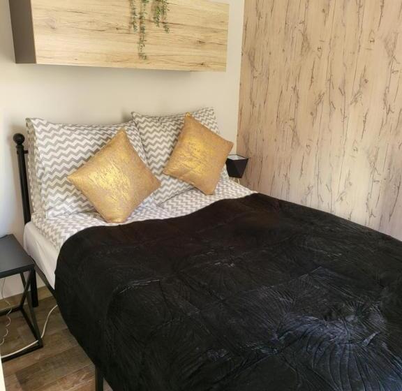 Апартаменты 1 Спальня, Moon Hostel Poznań