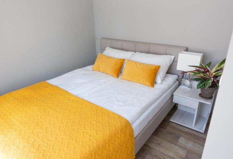 Апартаменты 1 Спальня, Moon Hostel Poznań