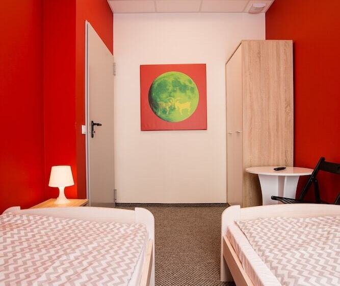 Номер Стандарт Индивидуальный, Moon Hostel Poznań