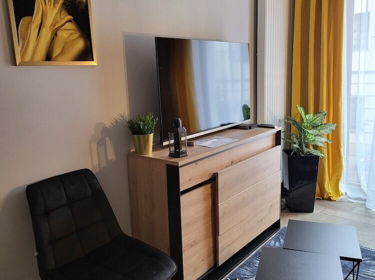 Апартаменты Deluxe 1 Спальня, Moon Hostel Poznań
