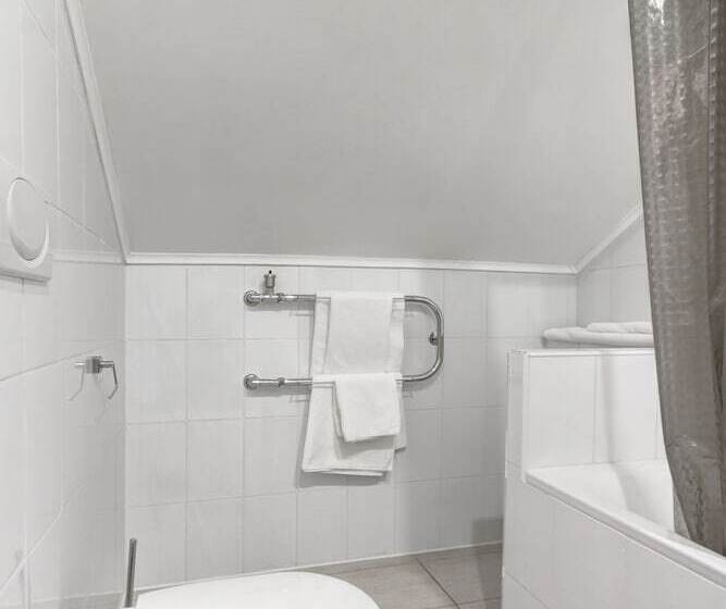 Номер Стандарт Трехместный, Tiara Domodedovo Guest House