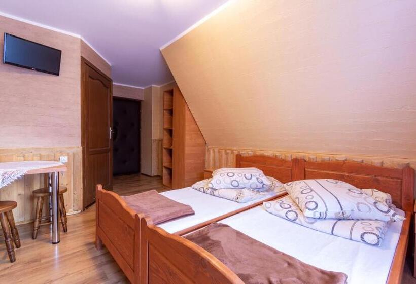 Номер Стандарт, Leśny Dwór