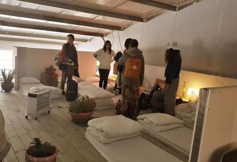 Łóżko we Wspólnym Pokoju, Spice Quarter Inn