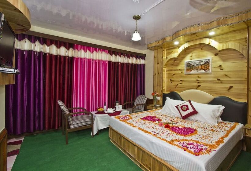 Quarto Deluxe, Vikrant