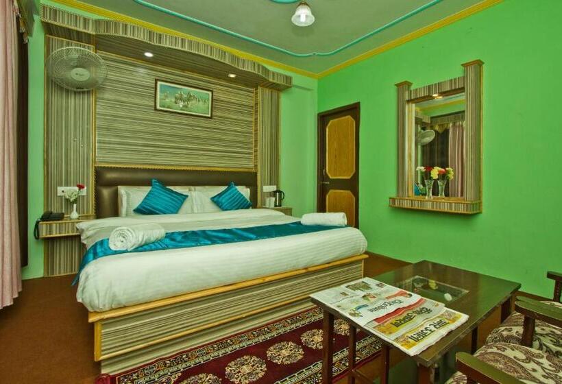Quarto Triplo Estandar, Vikrant