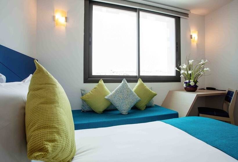 سوییت جونیور, Relax Hotel Casa Voyageurs