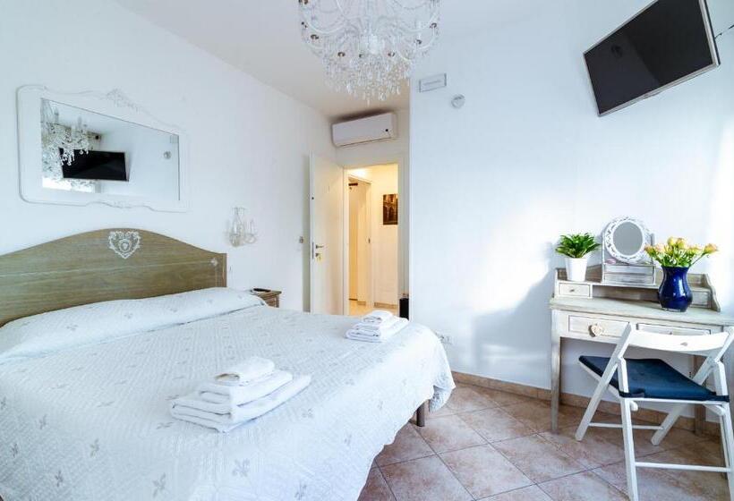 Номер Стандарт, 6 In Centro Guest House