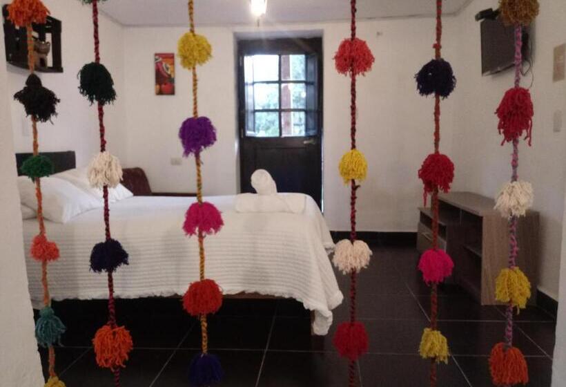 اتاق استاندارد سه نفره, Hospedaje Venka Urubamba   Hostel