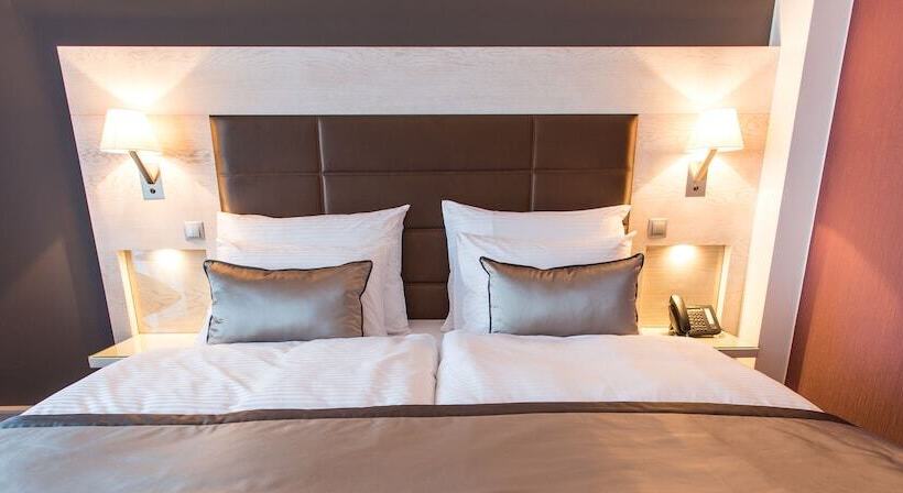 Номер Deluxe, Aura Hotel   Adults Only