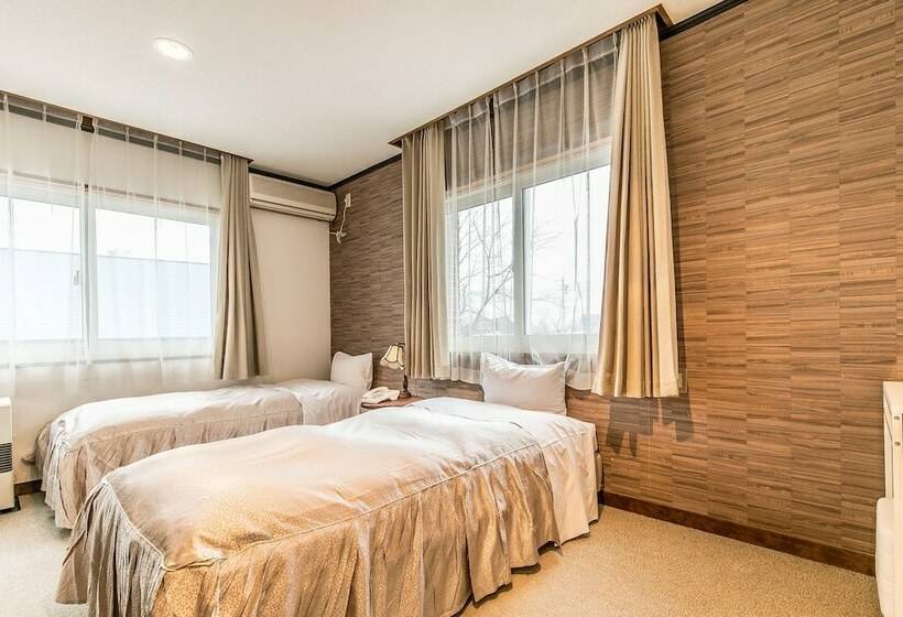 Номер Стандарт, Petit Hotel Enchante