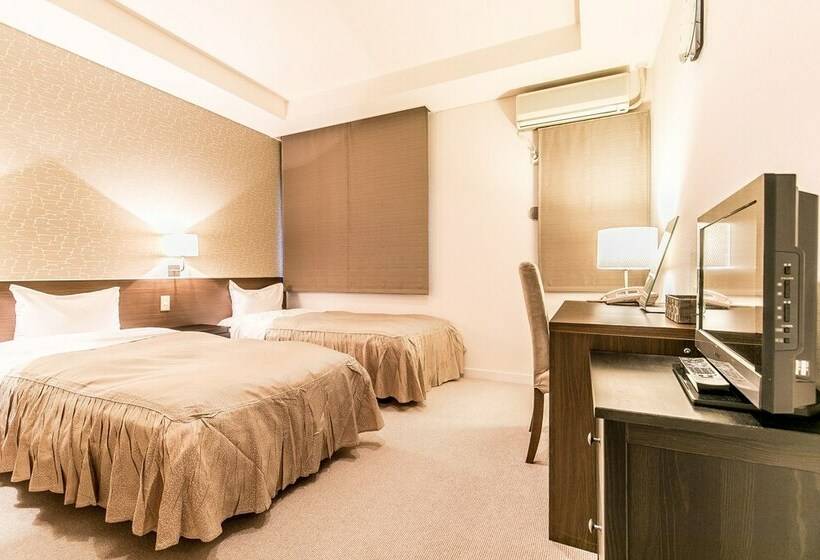 Номер Стандарт Трехместный, Petit Hotel Enchante