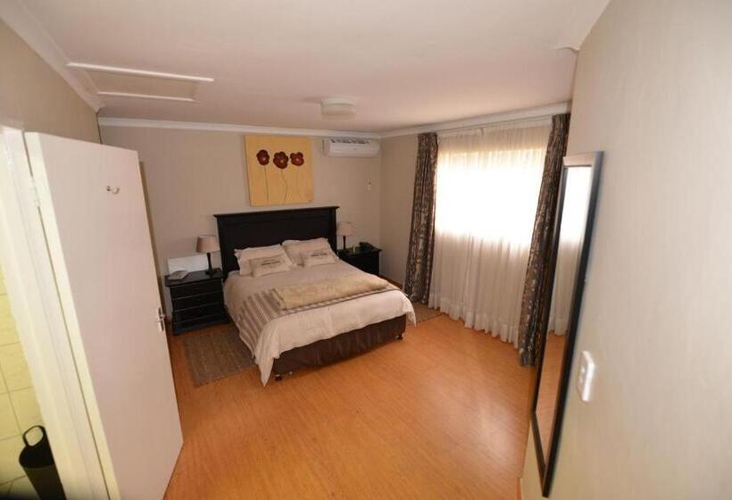 Дом 1 Спальня, Attaché Guest Lodge & Health Spa