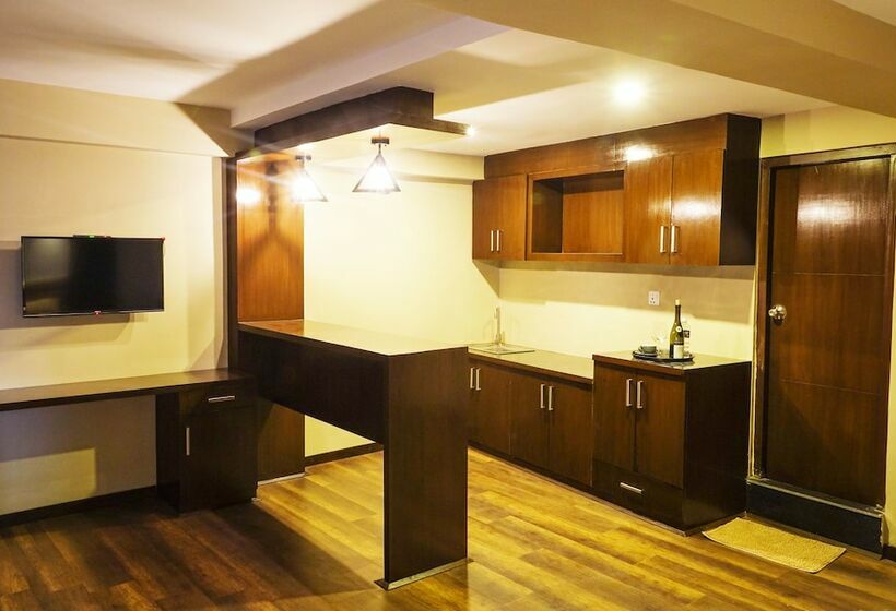 اتاق پنت هاوس, Quay Apartments Thamel