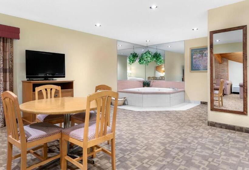 Люкс Кровать Кинг, Quality Inn Washington Court House