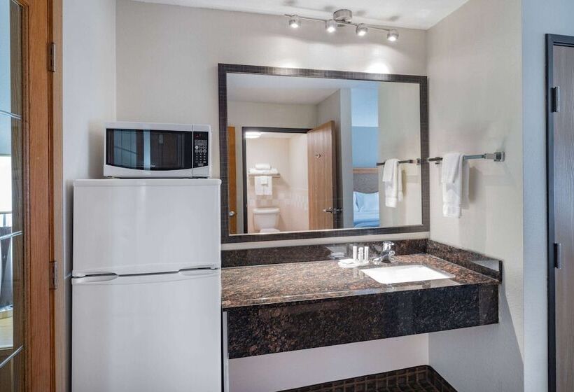 Люкс Повышенной Комфортности, Americinn By Wyndham Aberdeen  Event Center