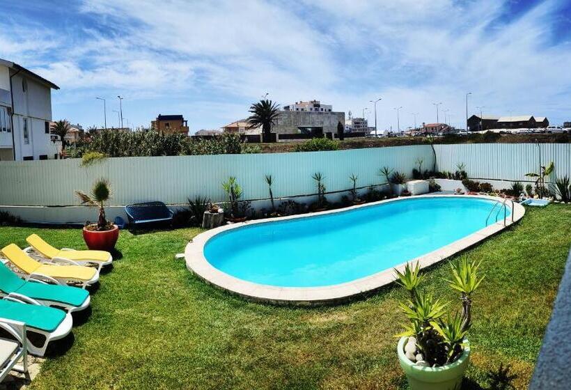 اتاق استاندارد با سرویس بهداشتی مشترک, Vagueira Guest House