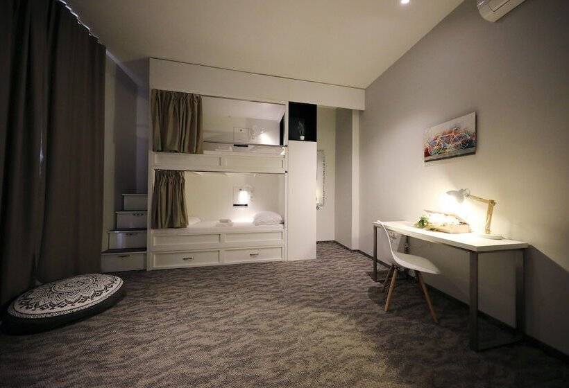 اتاق استاندارد با سرویس بهداشتی مشترک, Downtown Boutique Hostel