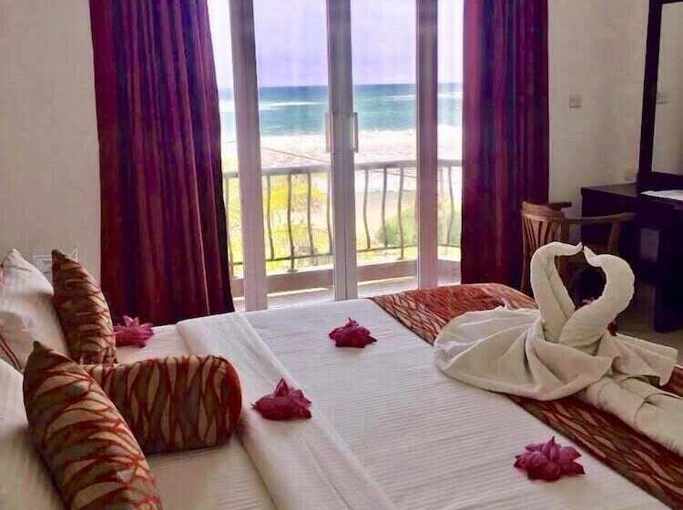 اتاق خانوادگی, Crystal Resort Dickwella