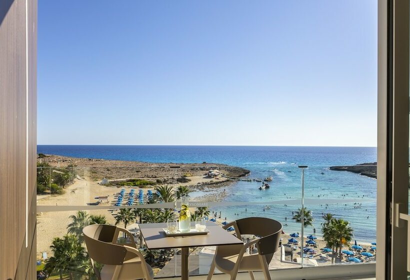 Номер Superior Вид на Море, Chrysomare Beach Hotel & Resort