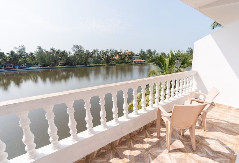 豪华房间, The Whispering Lake Resorts