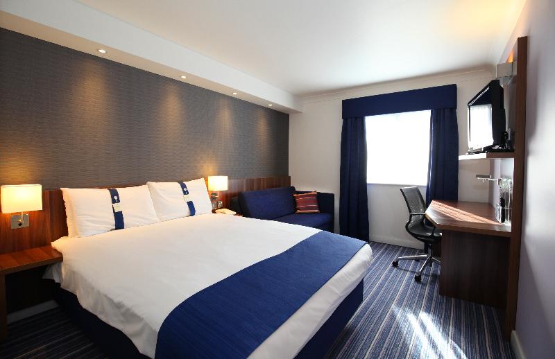 스위트 킹사이즈 침대, Red Roof Inn Flint