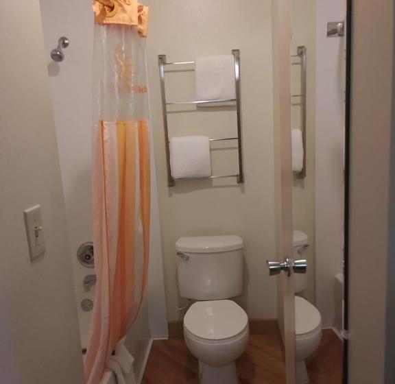 Deluxe Szoba, Travelodge By Wyndham Columbus State University