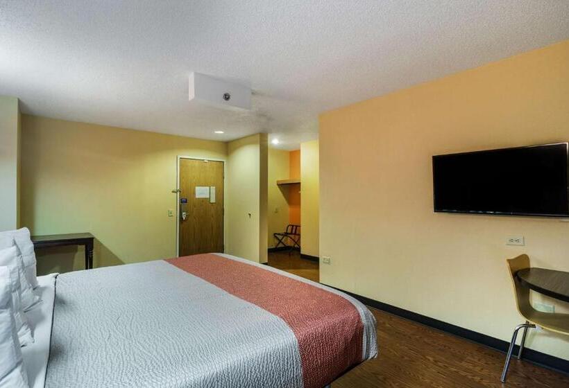 Номер Стандарт, Motel 6libertyville, Il