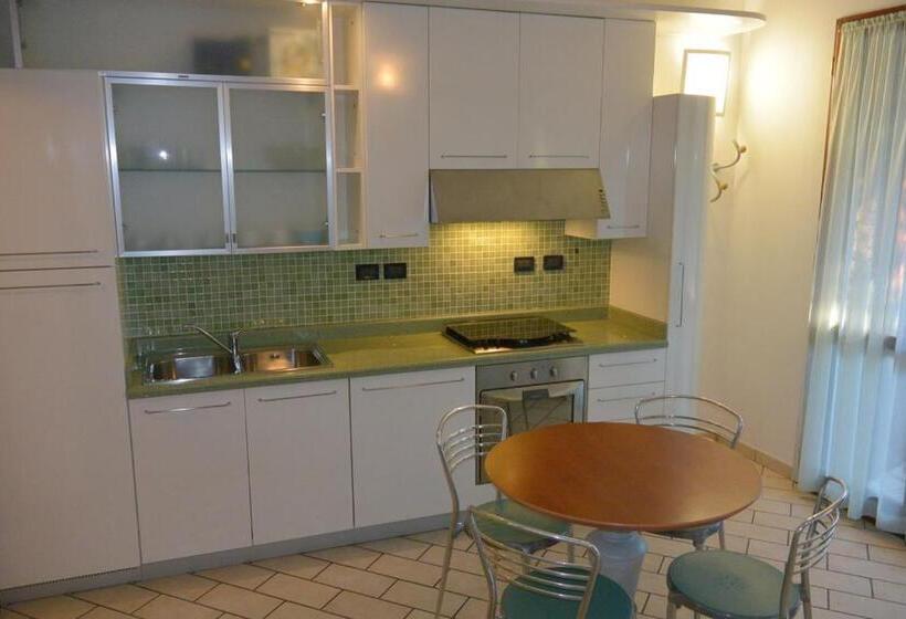Апартаменты 1 Спальня Нижний Этаж, Residence La Rotonda