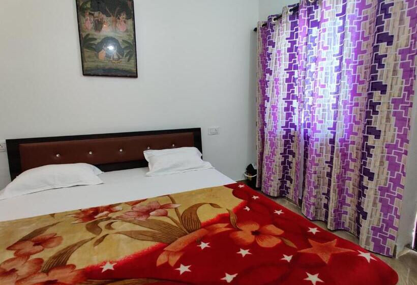 豪华房间, Varah Square Guest House