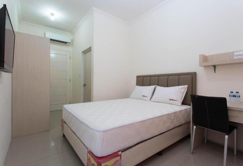 Номер Стандарт, Reddoorz Plus Near Siloam Karawaci