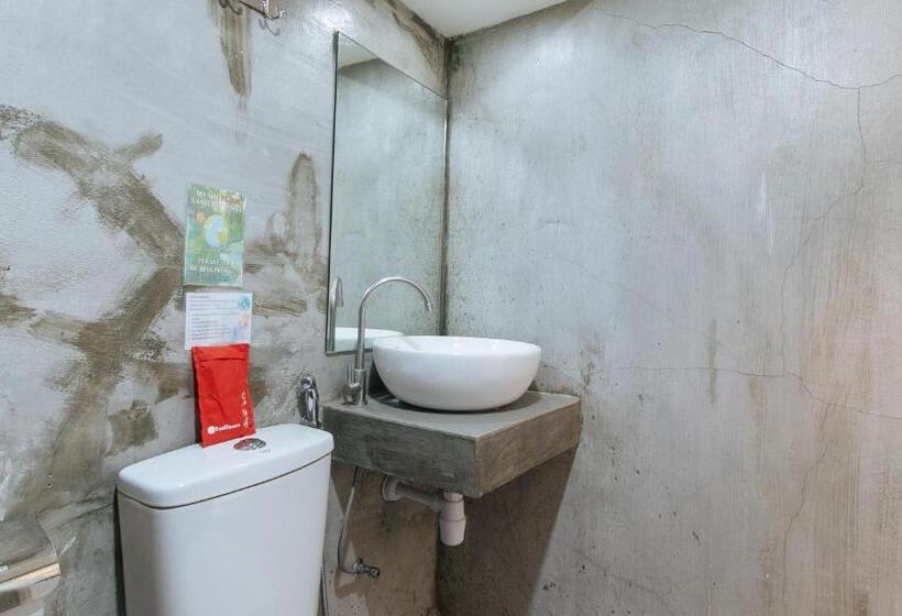 Номер Стандарт, Reddoorz Plus Near St Lukes Bgc
