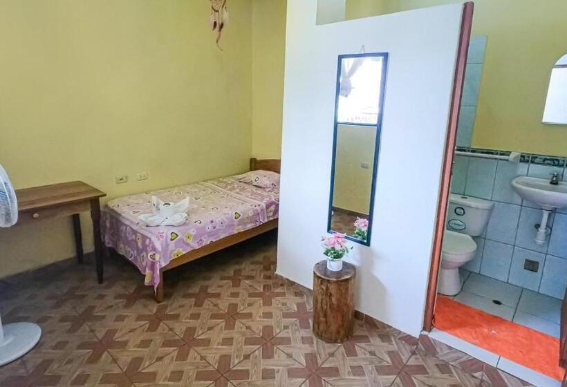 Номер Стандарт Индивидуальный, Shoffi S House Backpackers