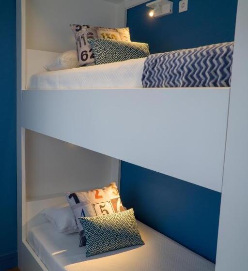 Семейный Номер, Zigzag Hostel