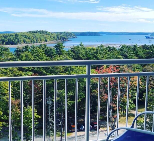 Suíte Cama King, Bluenose Inn   Bar Harbor