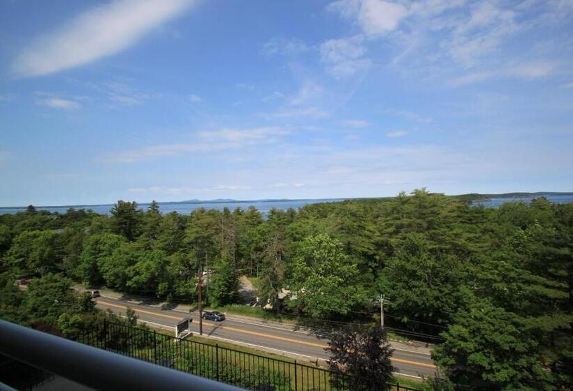 Quarto Deluxe com Vistas, Bluenose Inn   Bar Harbor